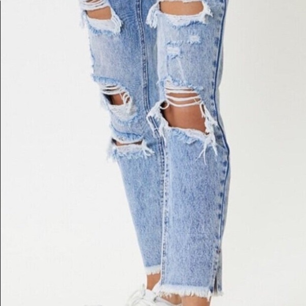 NWT: KanCan High Rise Distressed Boyfriend Jeans - Picture 3 of 6